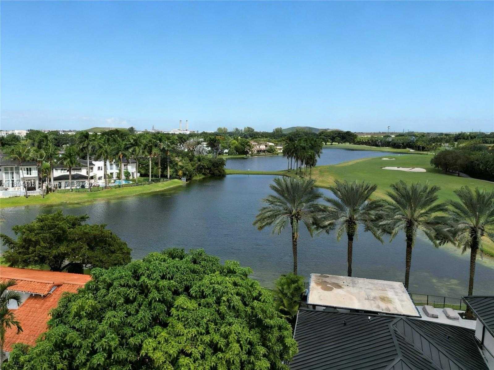 Small Image of 4934 NORTH WEST 94TH DORAL PL, Doral Number 31