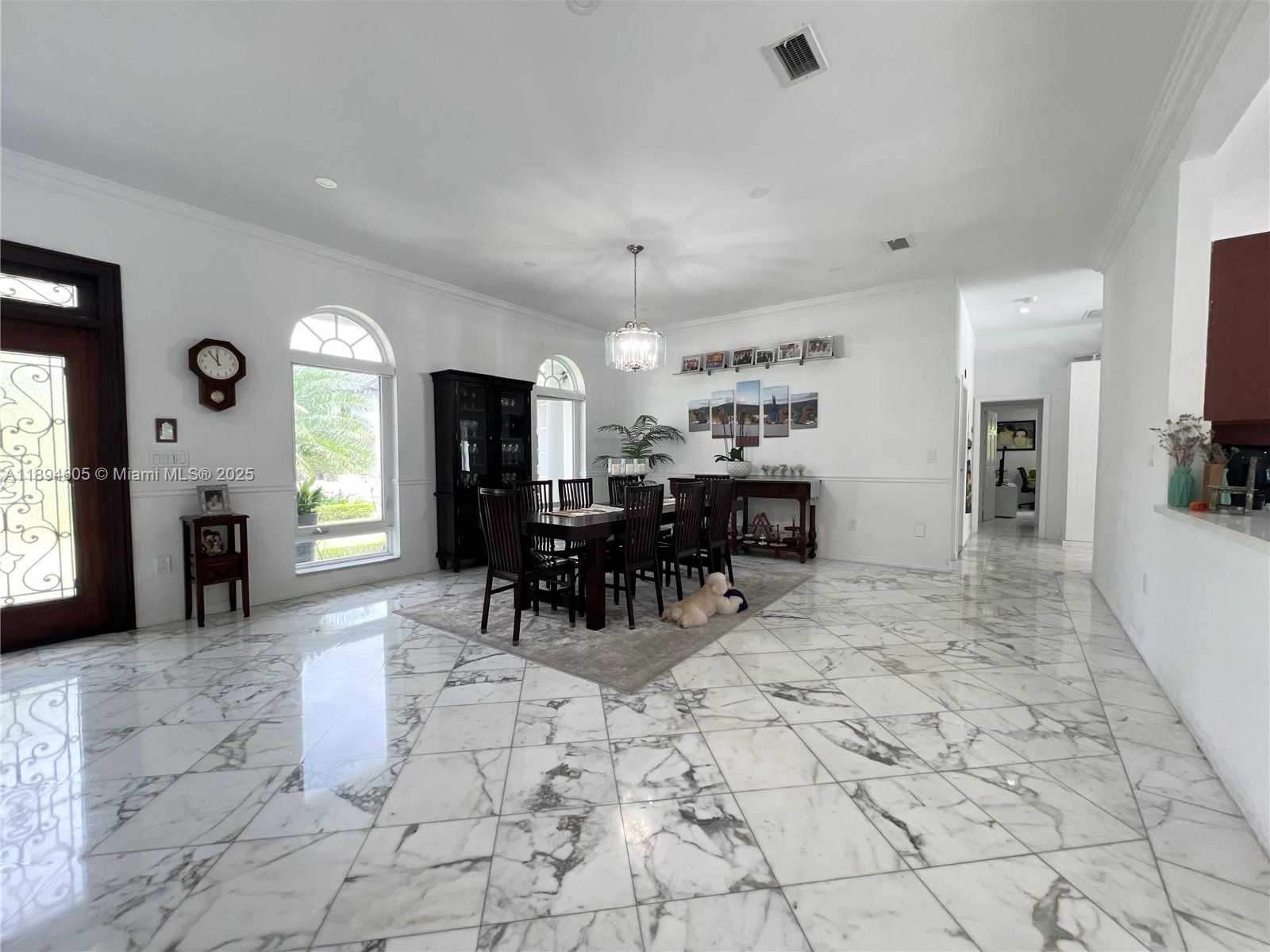 Small Image of 4934 NORTH WEST 94TH DORAL PL, Doral Number 8
