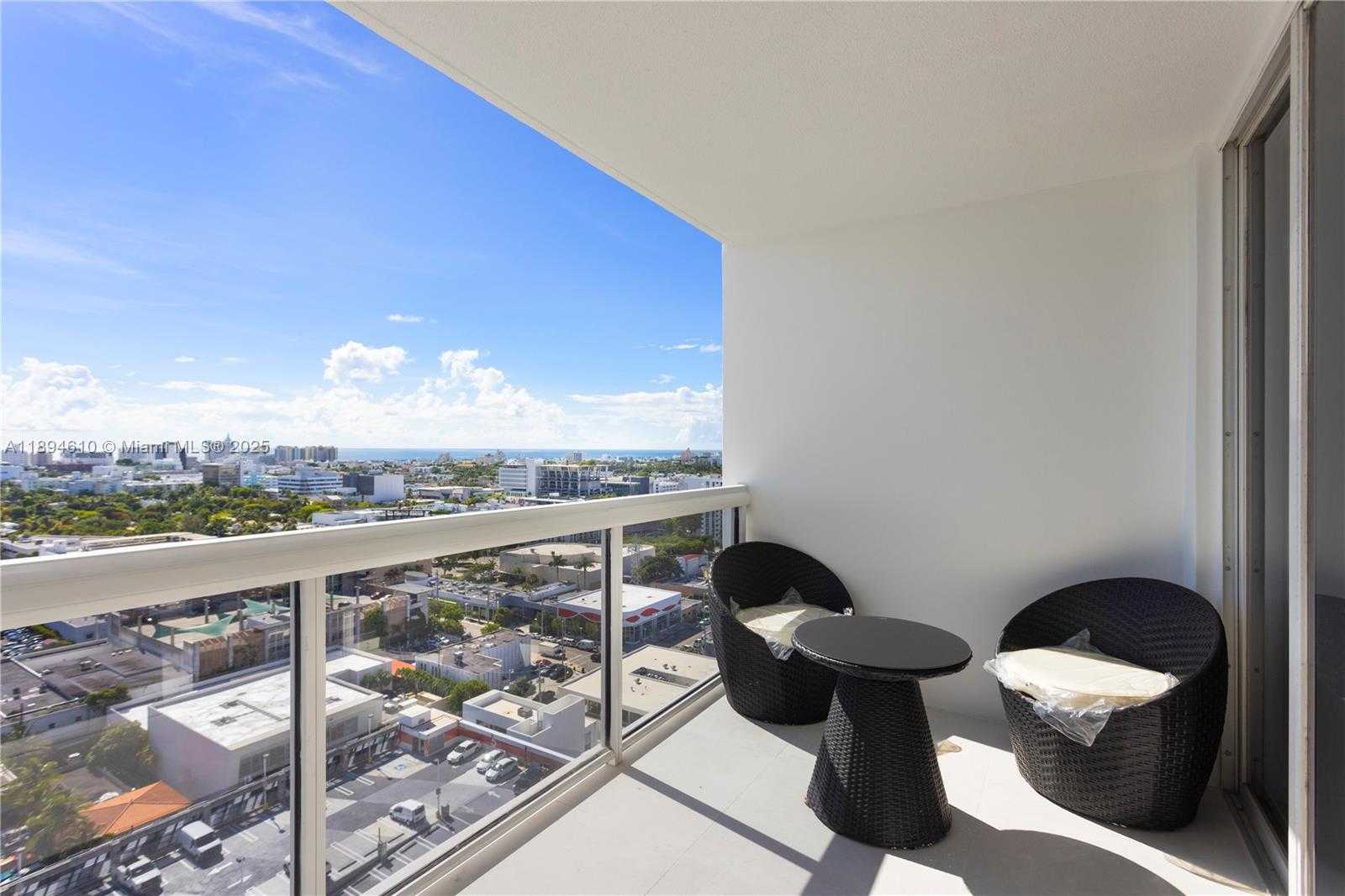 Small Image of 1800 SUNSET HARBOUR DR #2215, Miami Beach Number 10