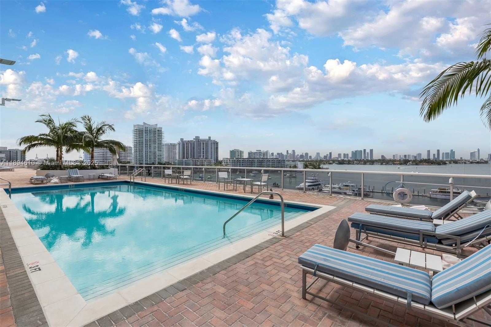 Small Image of 1800 SUNSET HARBOUR DR #2215, Miami Beach Number 15