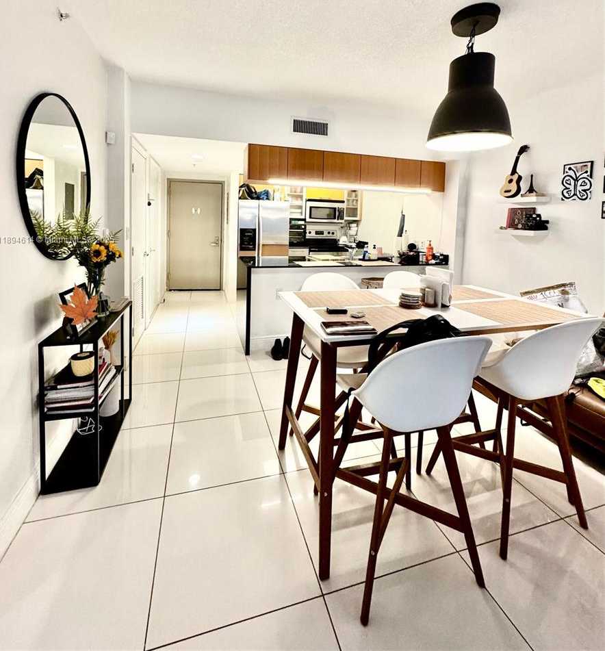 Small Image of 1750 NORTH BAYSHORE DR #1605, Miami Number 11