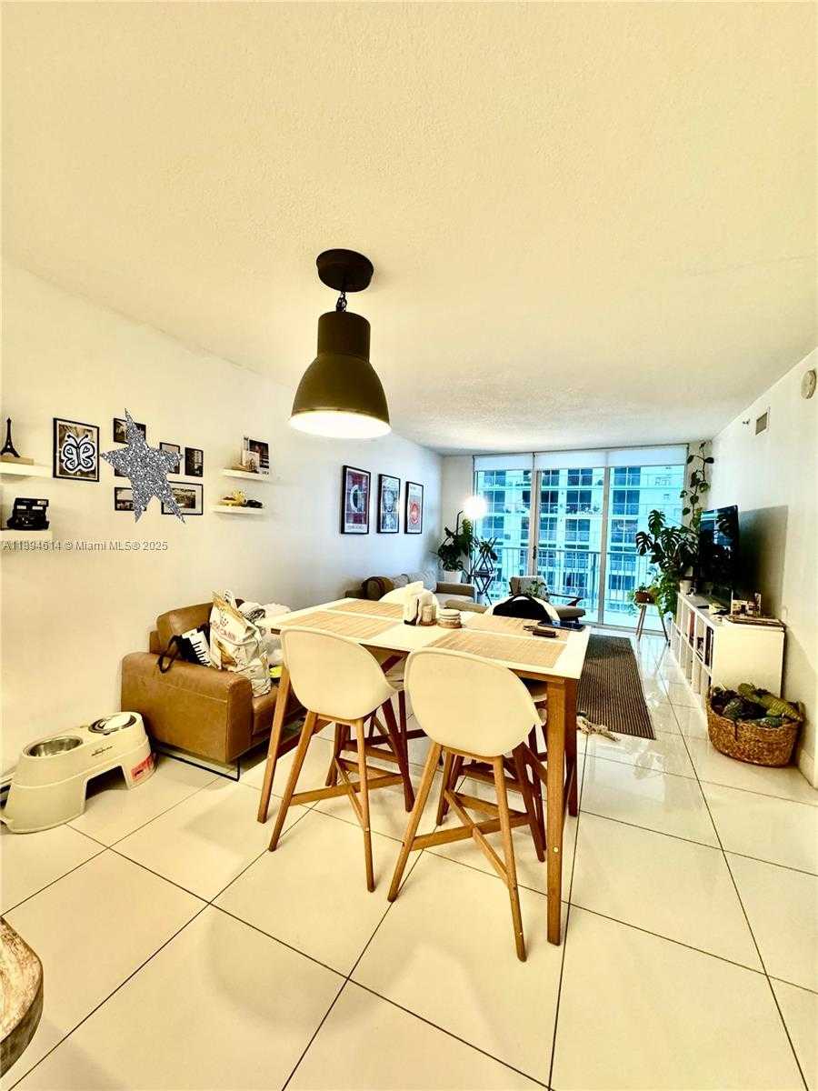 Small Image of 1750 NORTH BAYSHORE DR #1605, Miami Number 12