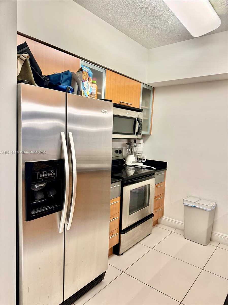 Small Image of 1750 NORTH BAYSHORE DR #1605, Miami Number 14