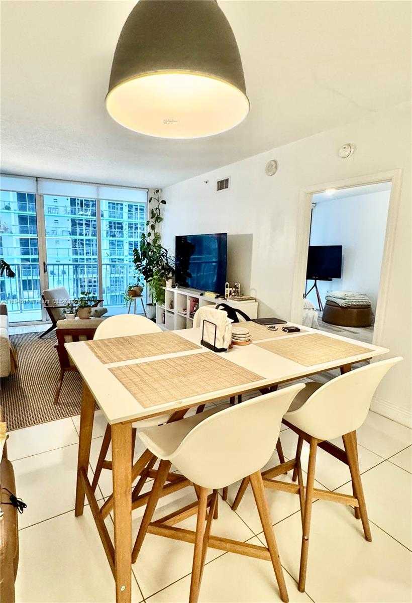 Small Image of 1750 NORTH BAYSHORE DR #1605, Miami Number 5