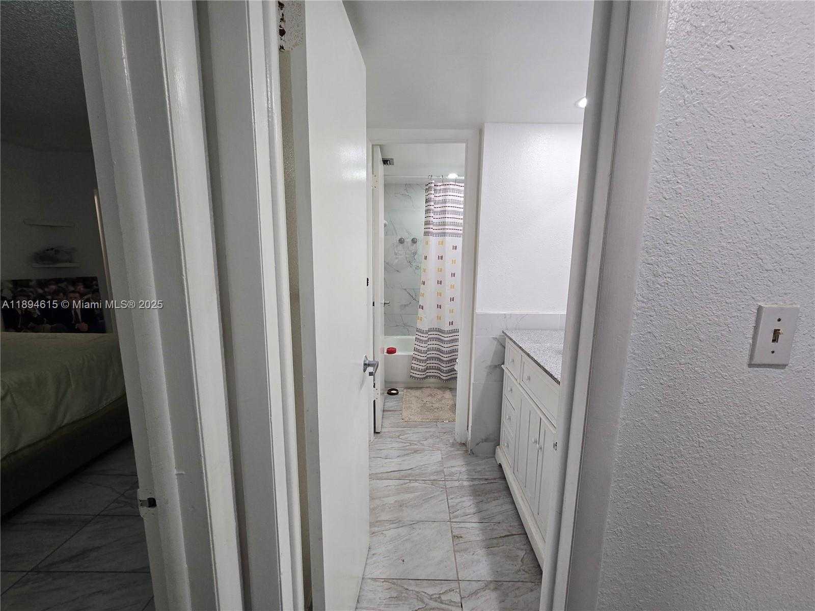 Small Image of 10801 SOUTH WEST 109TH CT #D201, Miami Number 13