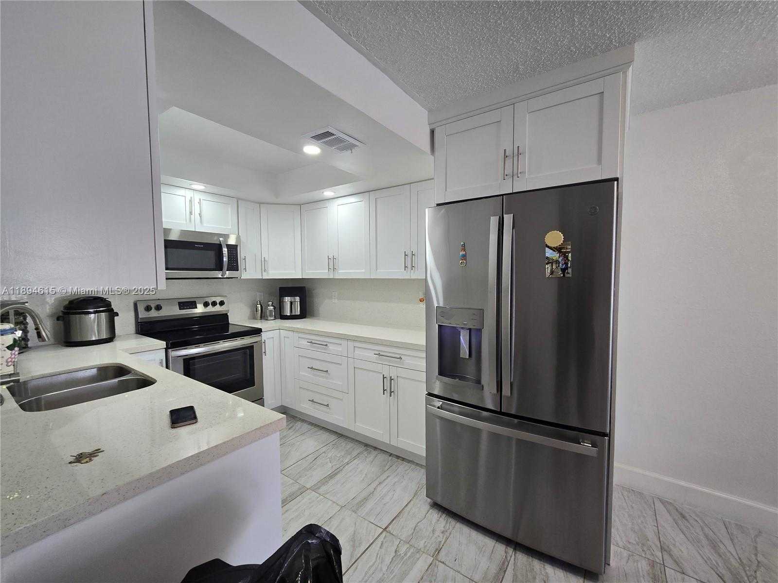 Small Image of 10801 SOUTH WEST 109TH CT #D201, Miami Number 3