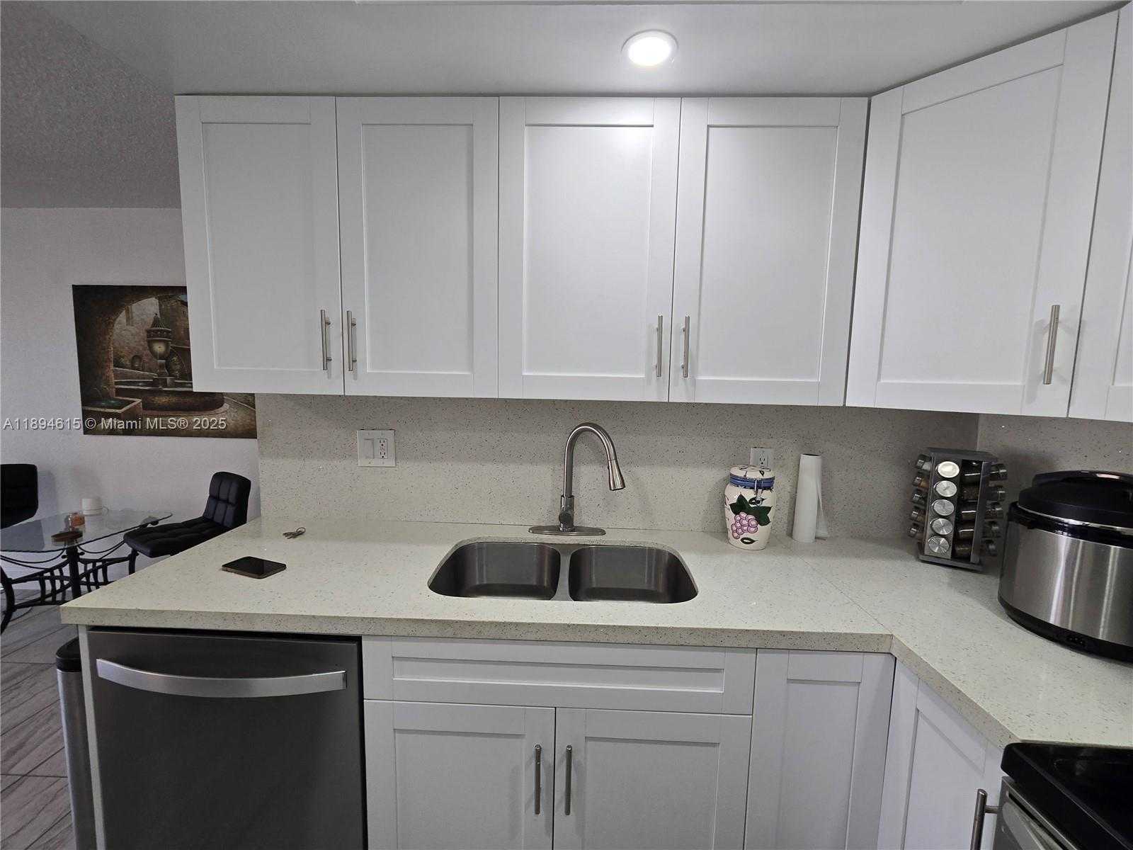 Small Image of 10801 SOUTH WEST 109TH CT #D201, Miami Number 4