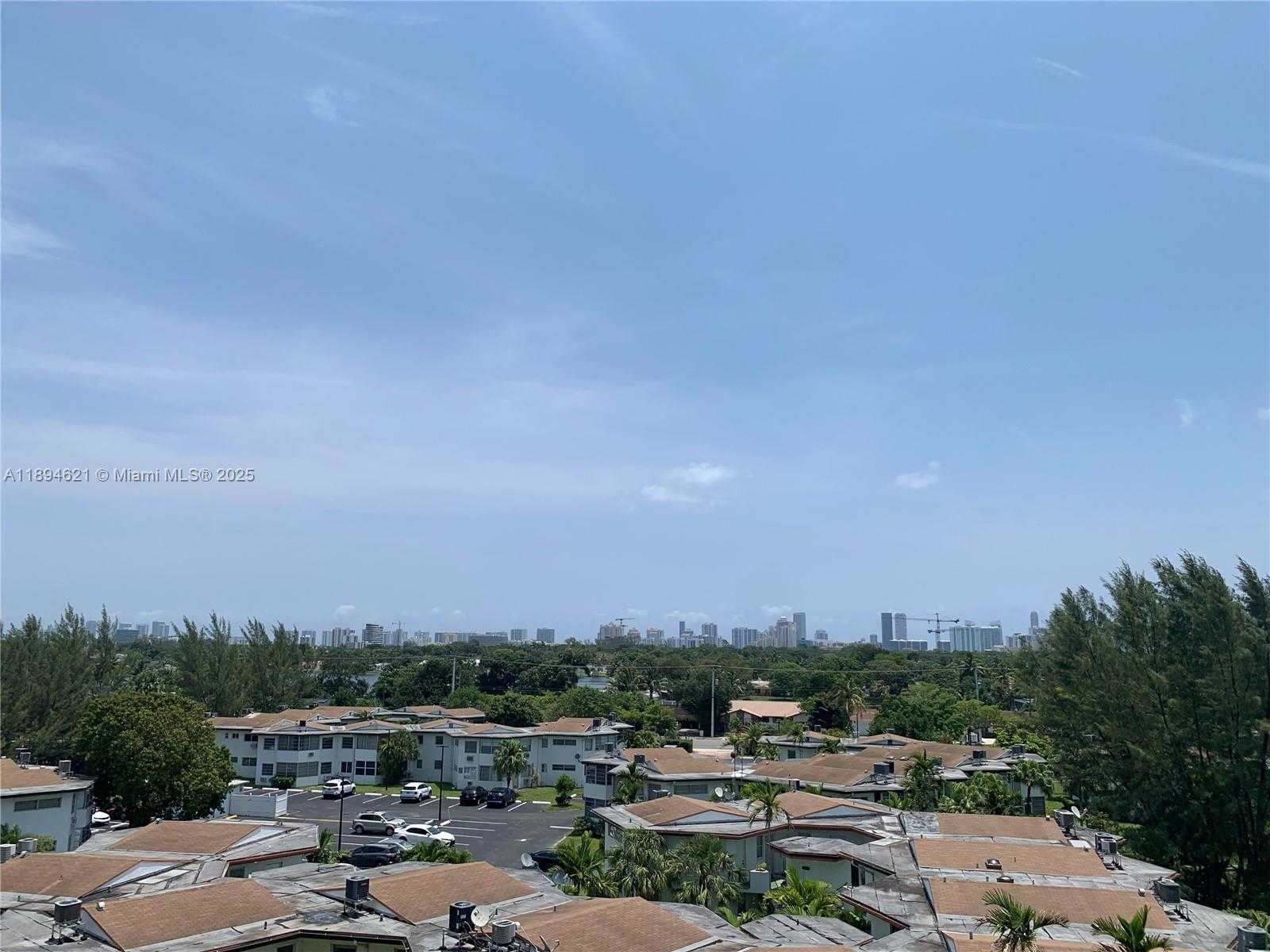 Small Image of 1750 NE 191st St, Miami, FL 33179, USA Number 1