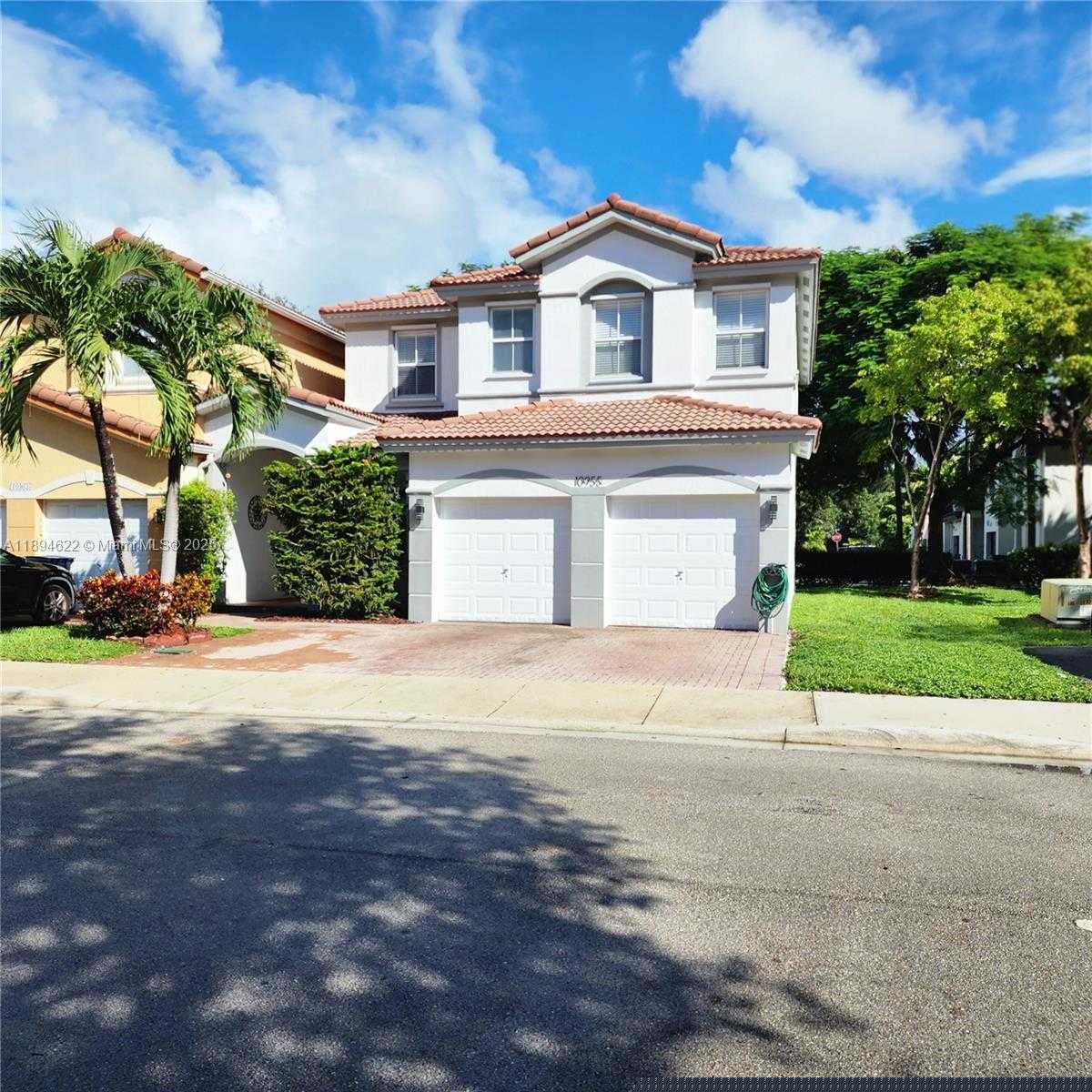 Small Image of 10955 NORTH WEST 87TH LN #10955, Doral Number 1
