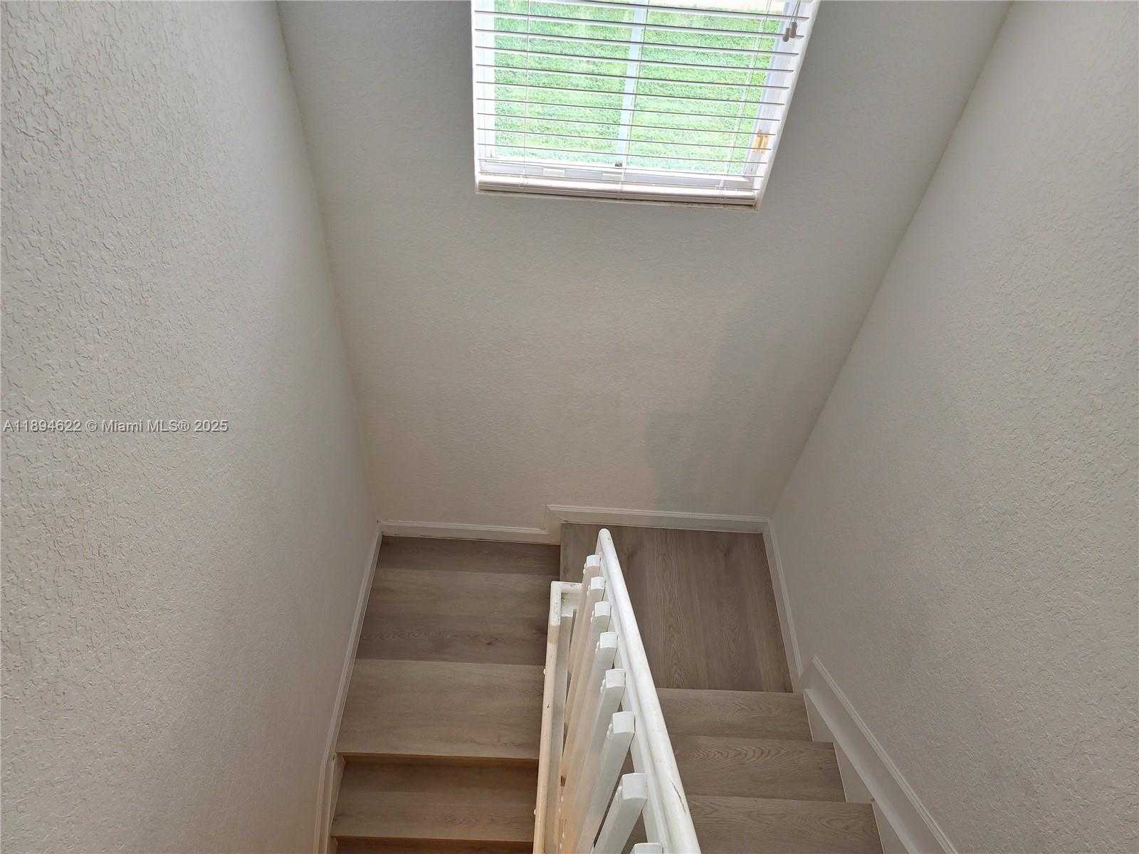 Small Image of 10955 NORTH WEST 87TH LN #10955, Doral Number 16