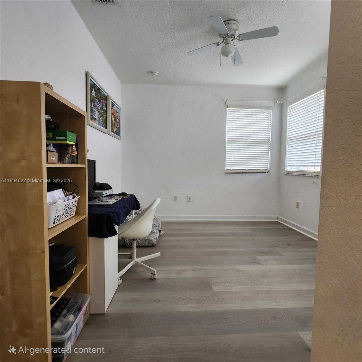 Small Image of 10955 NORTH WEST 87TH LN #10955, Doral Number 29