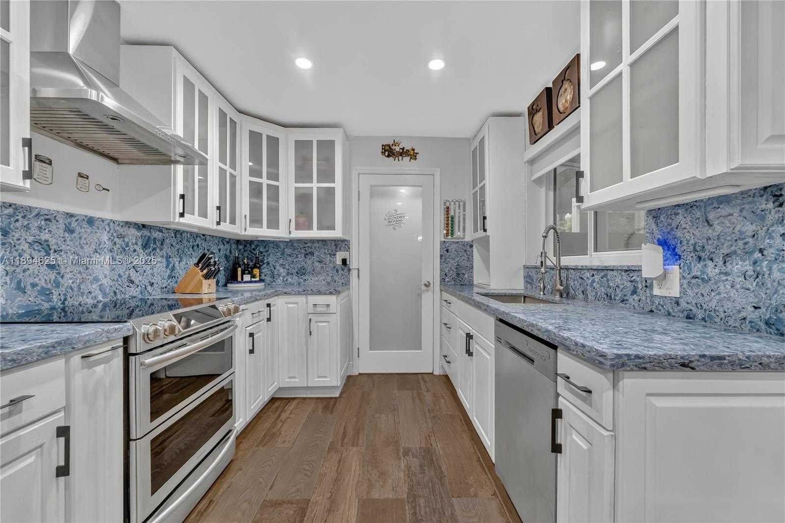 Small Image of 32020 SOUTH WEST 199TH AVE #32020, Homestead Number 8