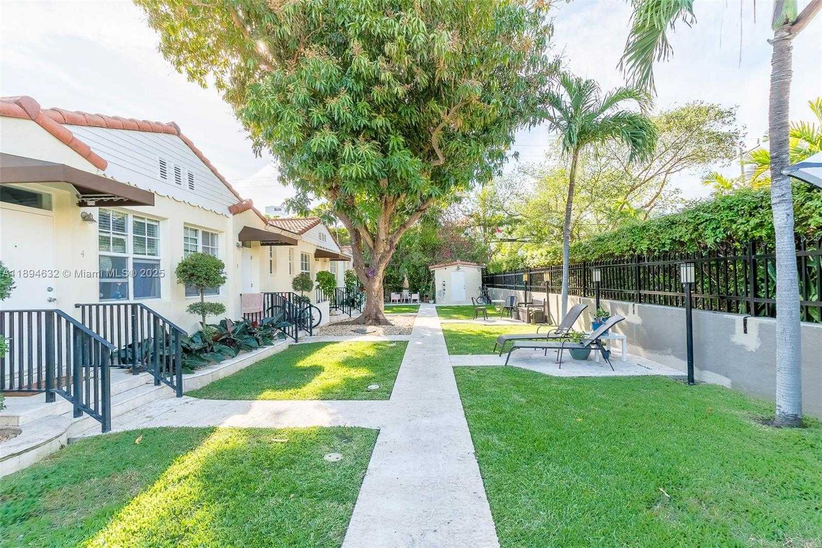 Small Image of 814 LENOX AVE #2, Miami Beach Number 14