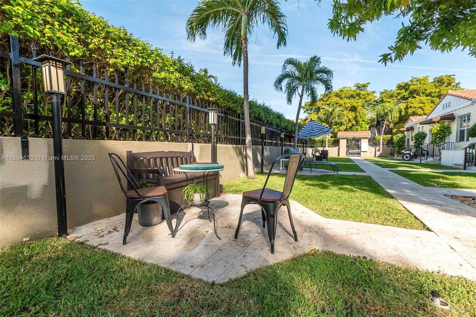 Small Image of 814 LENOX AVE #2, Miami Beach Number 19