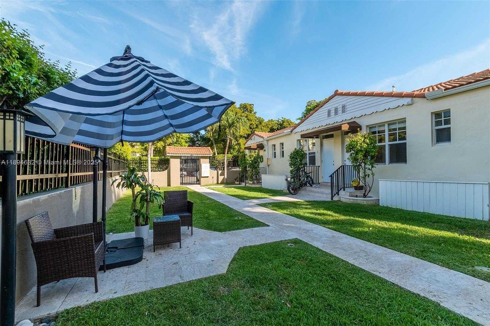 Small Image of 814 LENOX AVE #2, Miami Beach Number 21