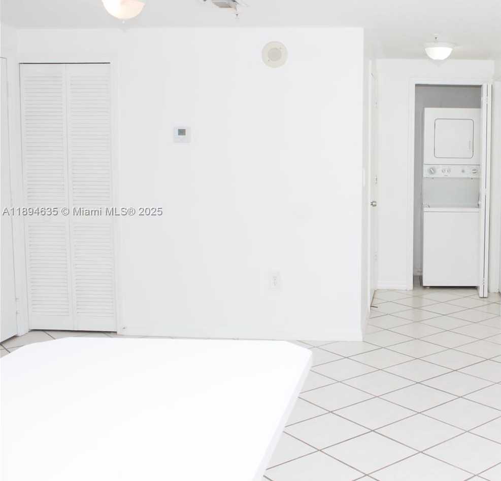 Small Image of 3500 CORAL WAY #1002, Miami Number 14