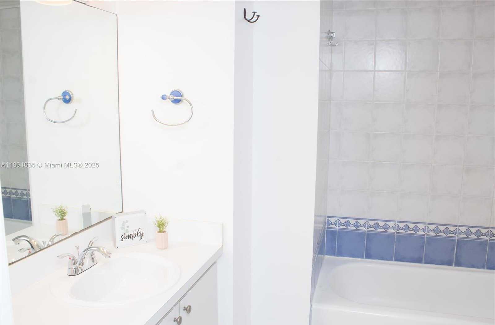 Small Image of 3500 CORAL WAY #1002, Miami Number 18