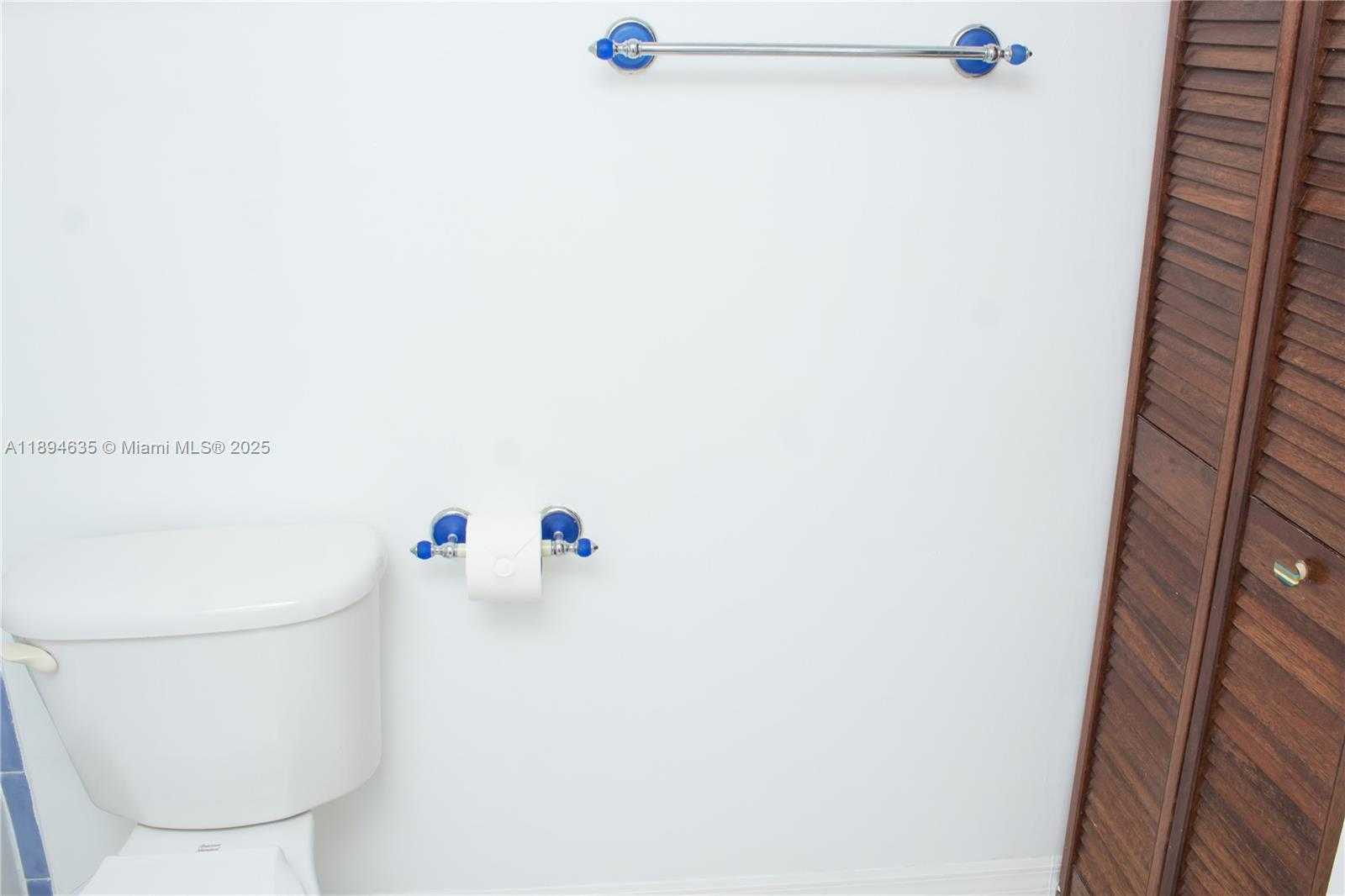 Small Image of 3500 CORAL WAY #1002, Miami Number 21