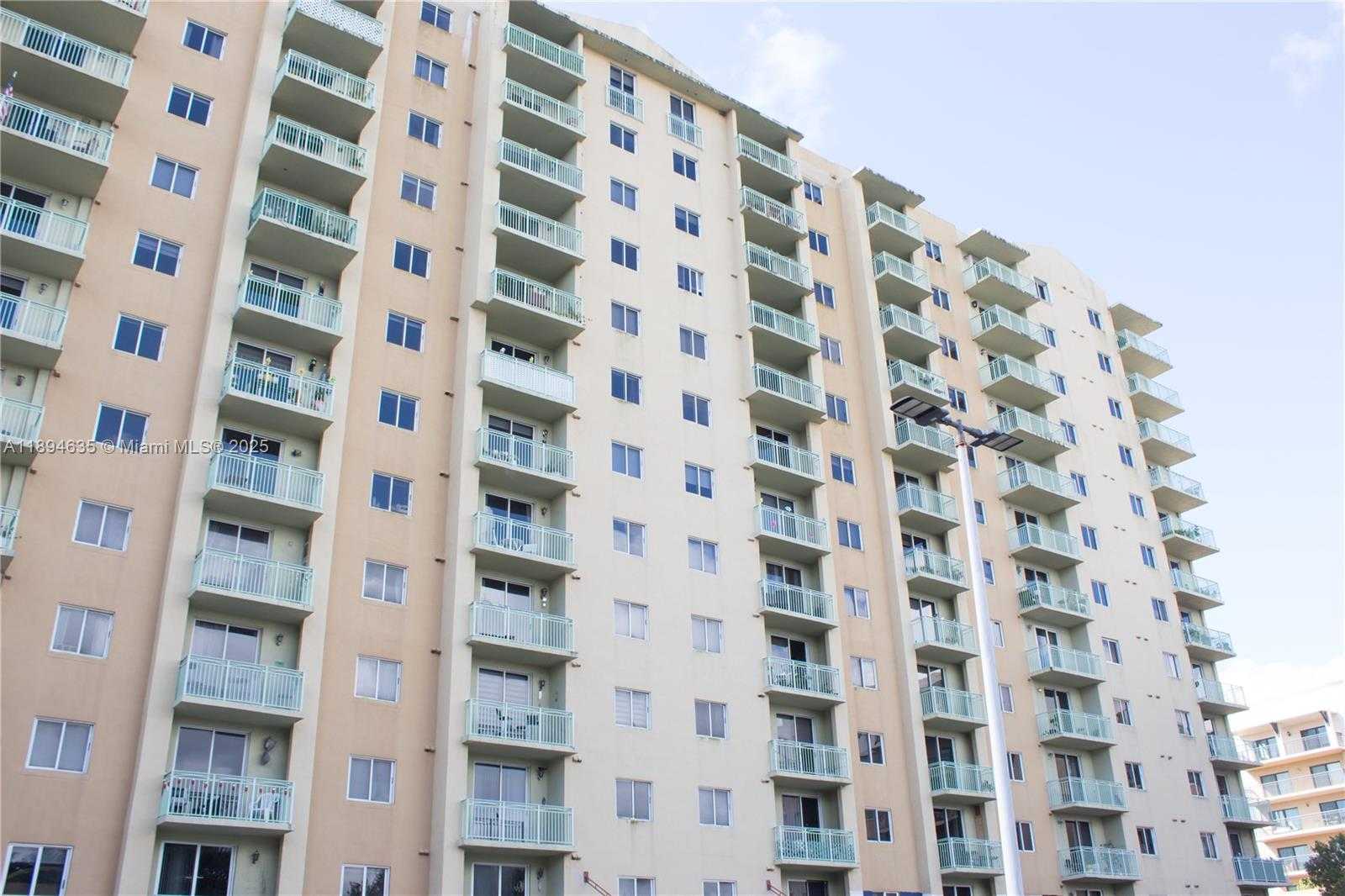 Small Image of 3500 CORAL WAY #1002, Miami Number 30