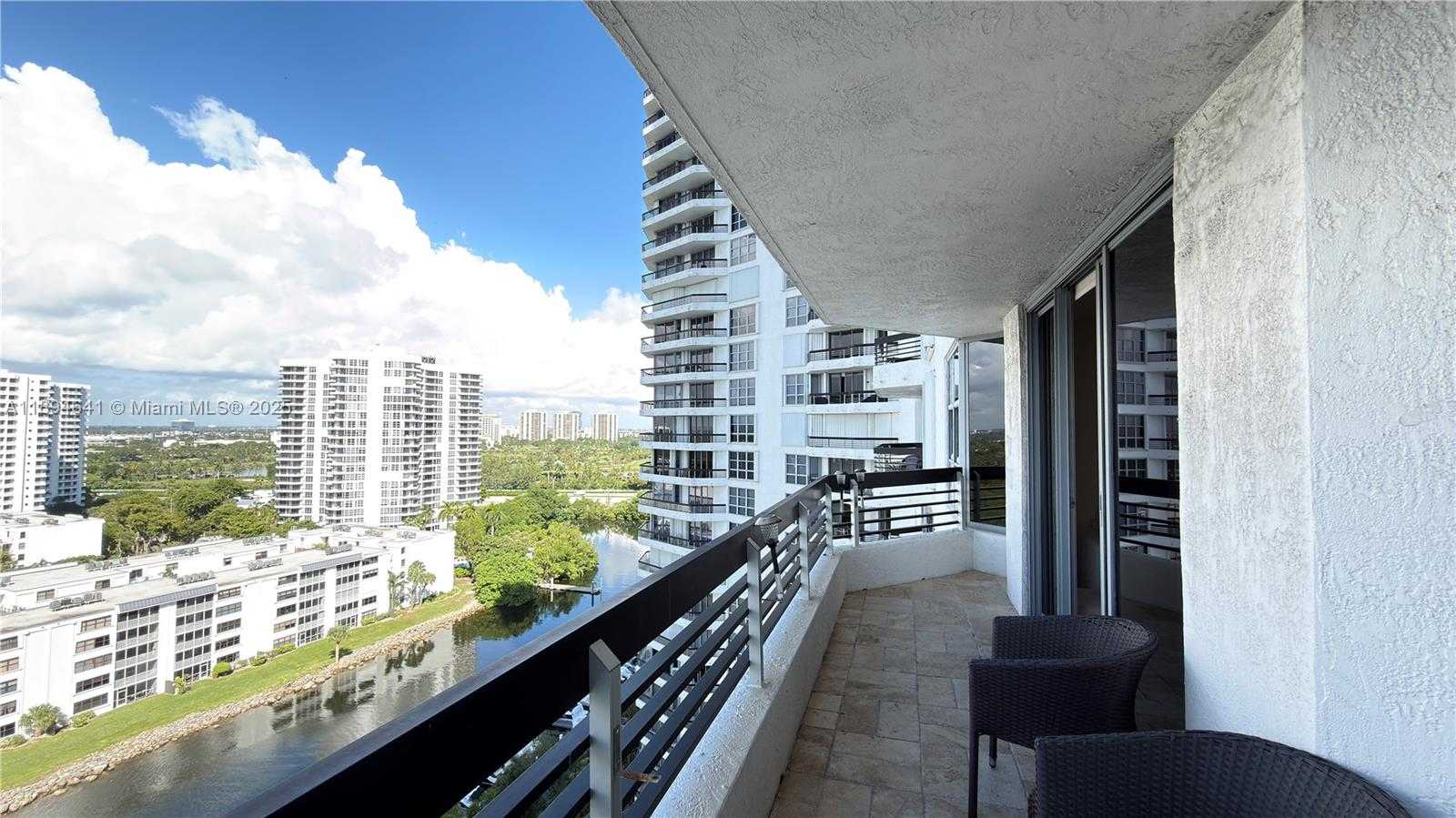 Small Image of 3530 WEST MYSTIC POINTE DR #1602, Aventura Number 38