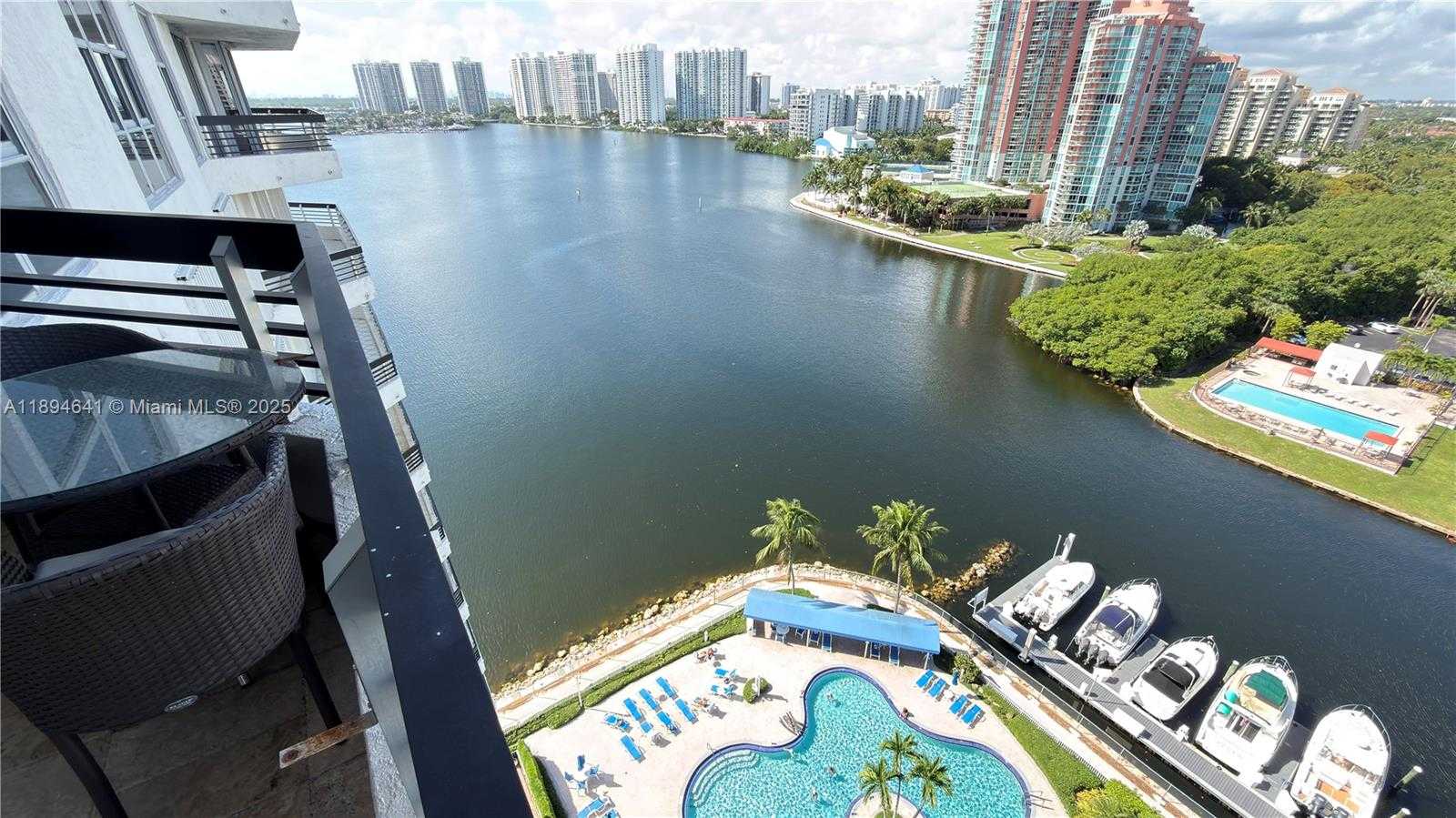 Small Image of 3530 WEST MYSTIC POINTE DR #1602, Aventura Number 42
