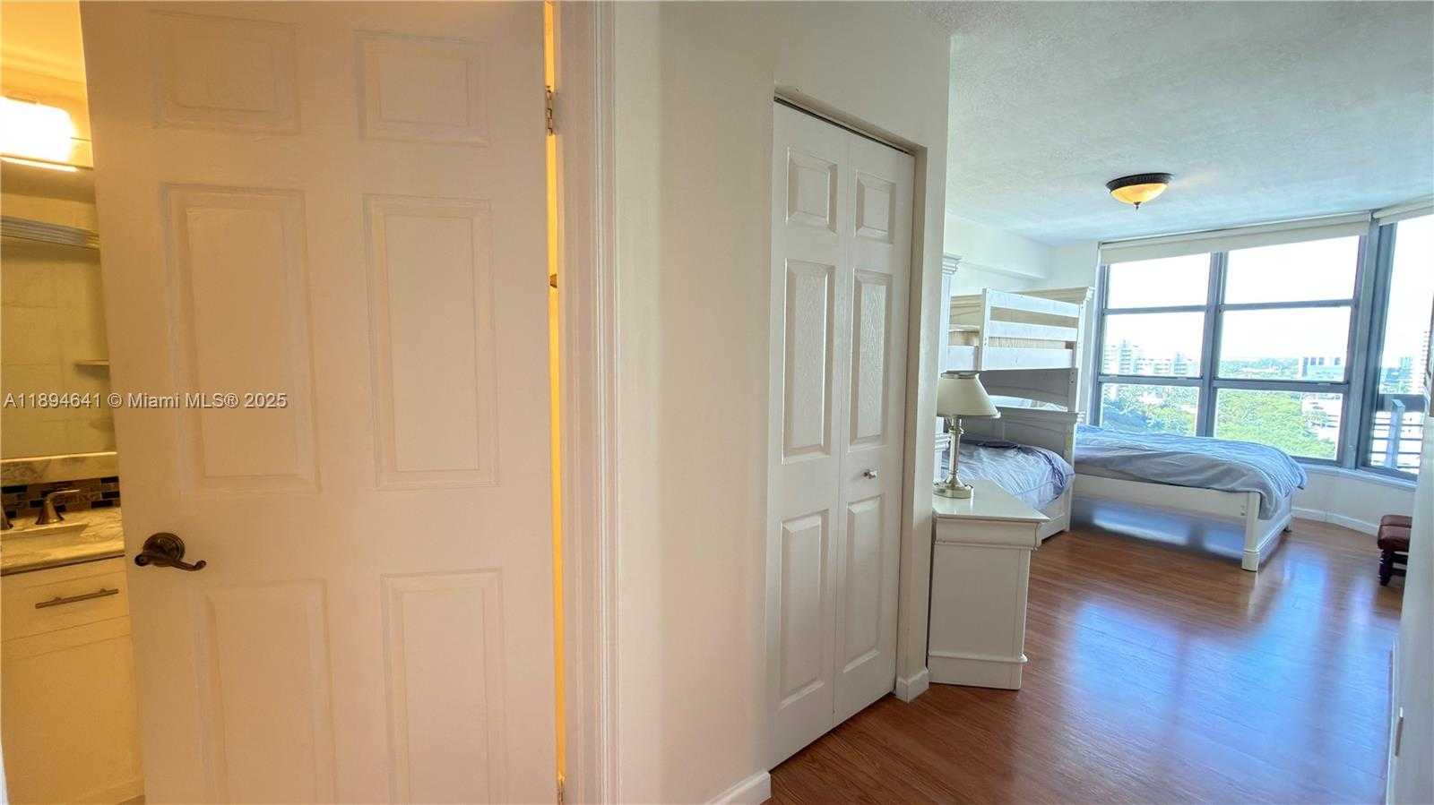Small Image of 3530 WEST MYSTIC POINTE DR #1602, Aventura Number 49