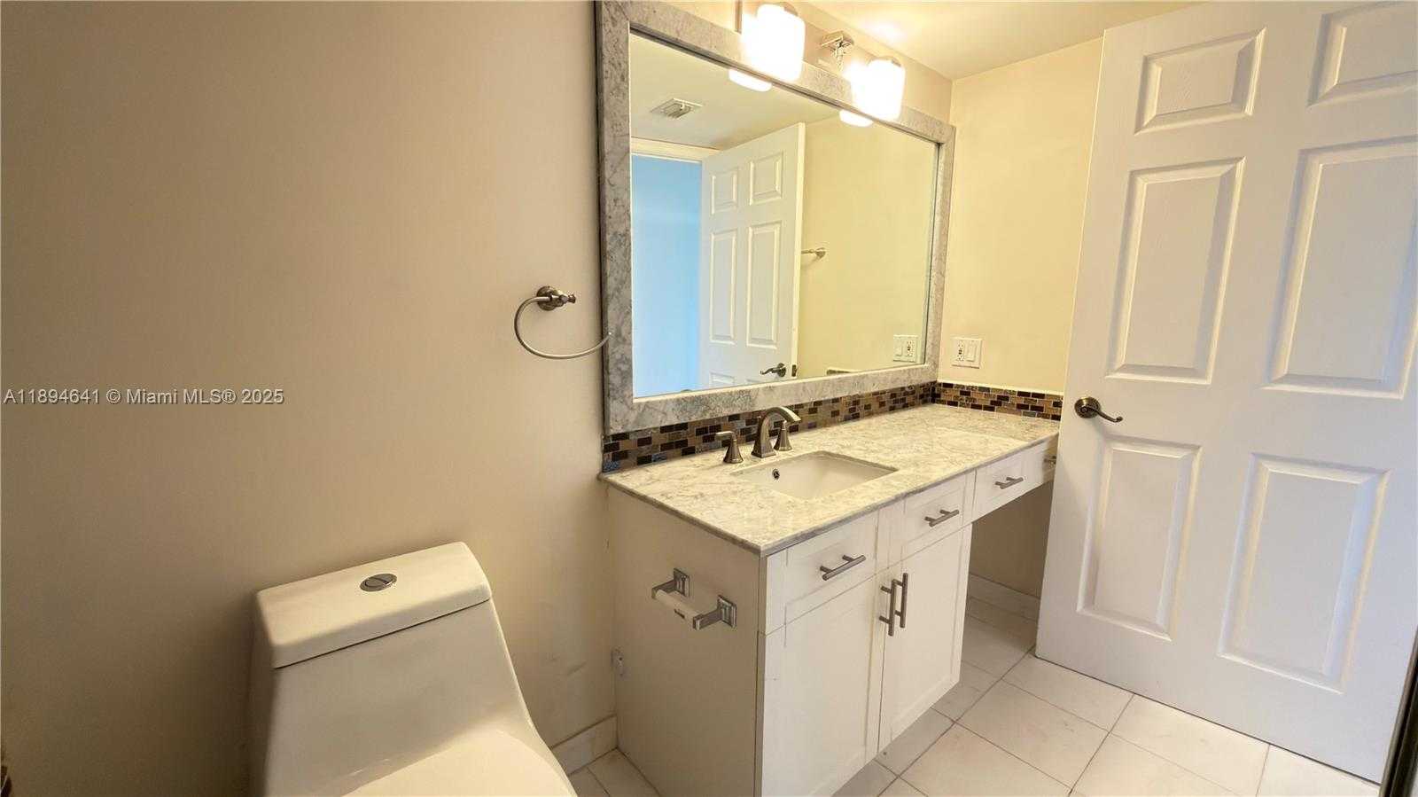 Small Image of 3530 WEST MYSTIC POINTE DR #1602, Aventura Number 53