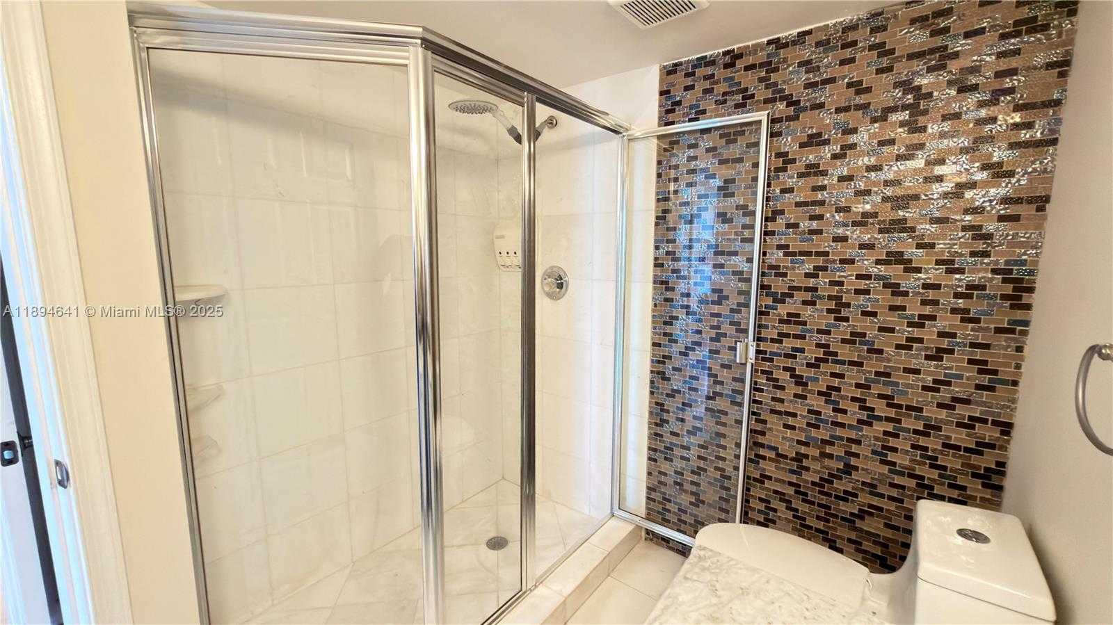 Small Image of 3530 WEST MYSTIC POINTE DR #1602, Aventura Number 54