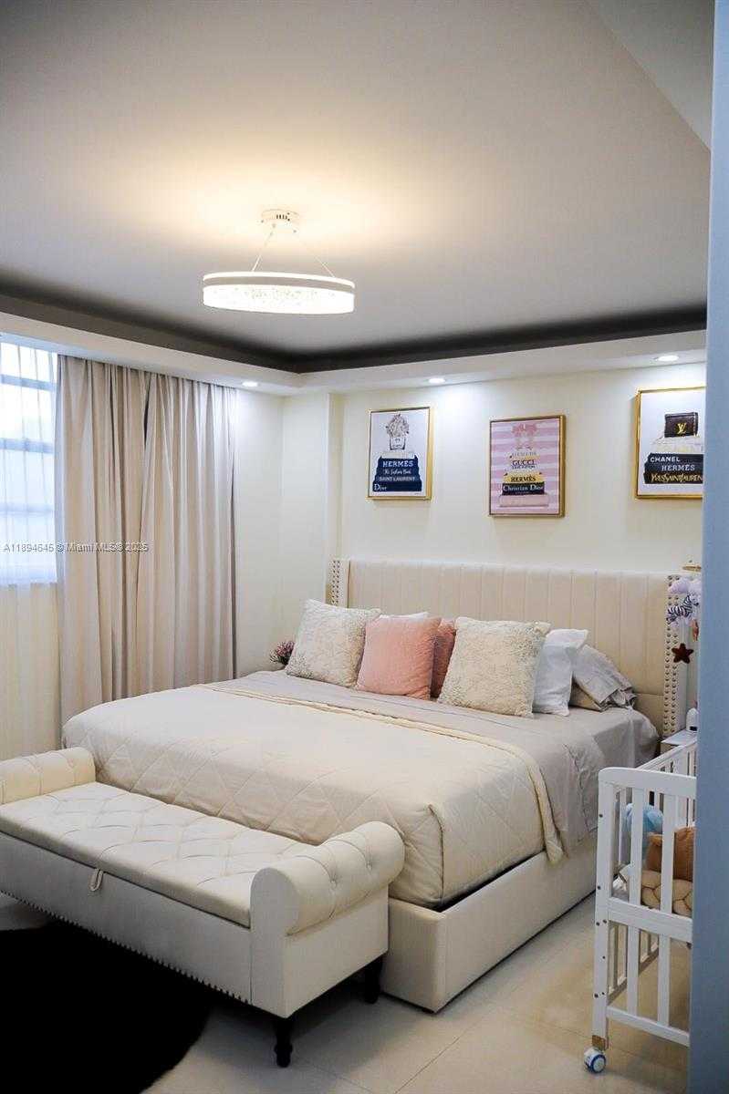 Small Image of 800 WEST AVE #426, Miami Beach Number 13