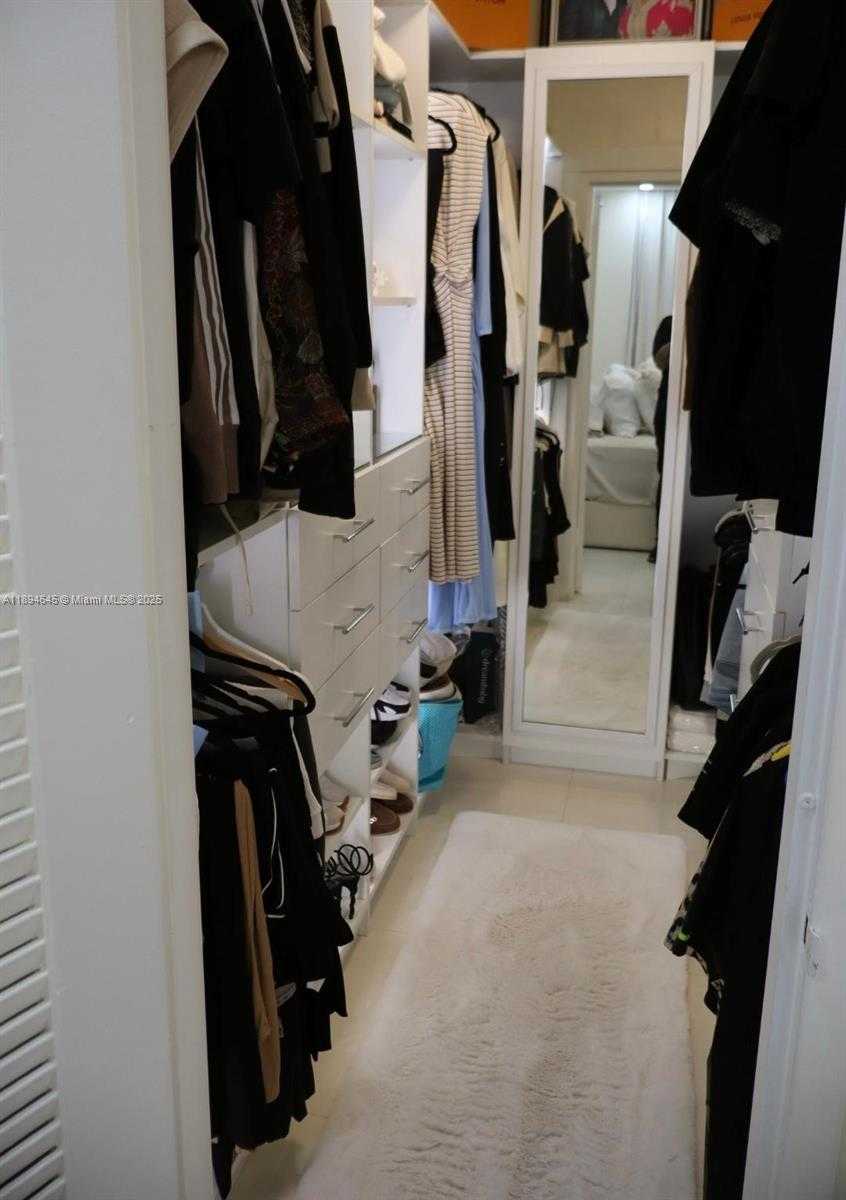 Small Image of 800 WEST AVE #426, Miami Beach Number 18