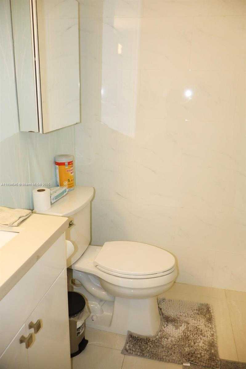 Small Image of 800 WEST AVE #426, Miami Beach Number 20