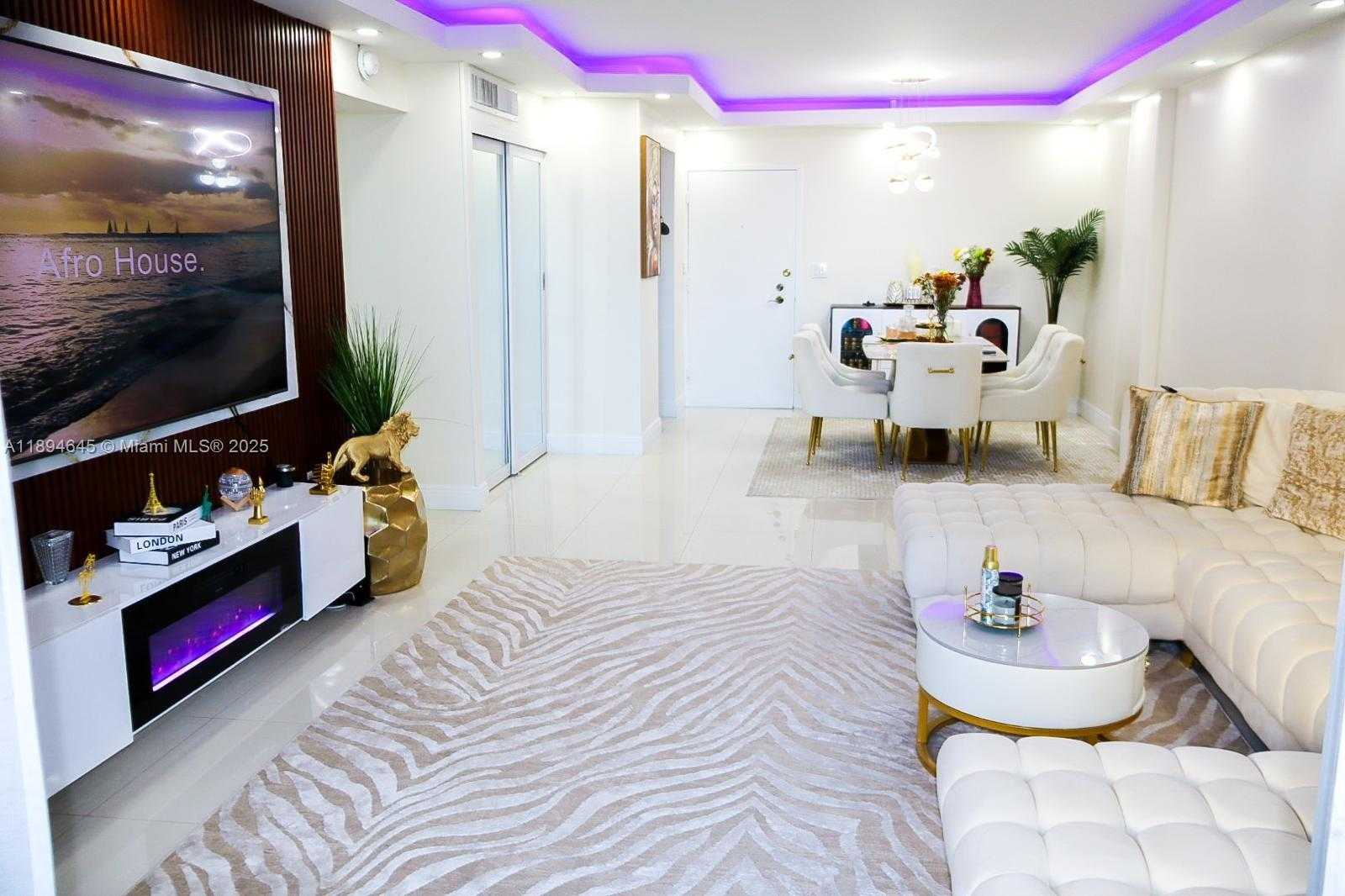 Small Image of 800 WEST AVE #426, Miami Beach Number 3