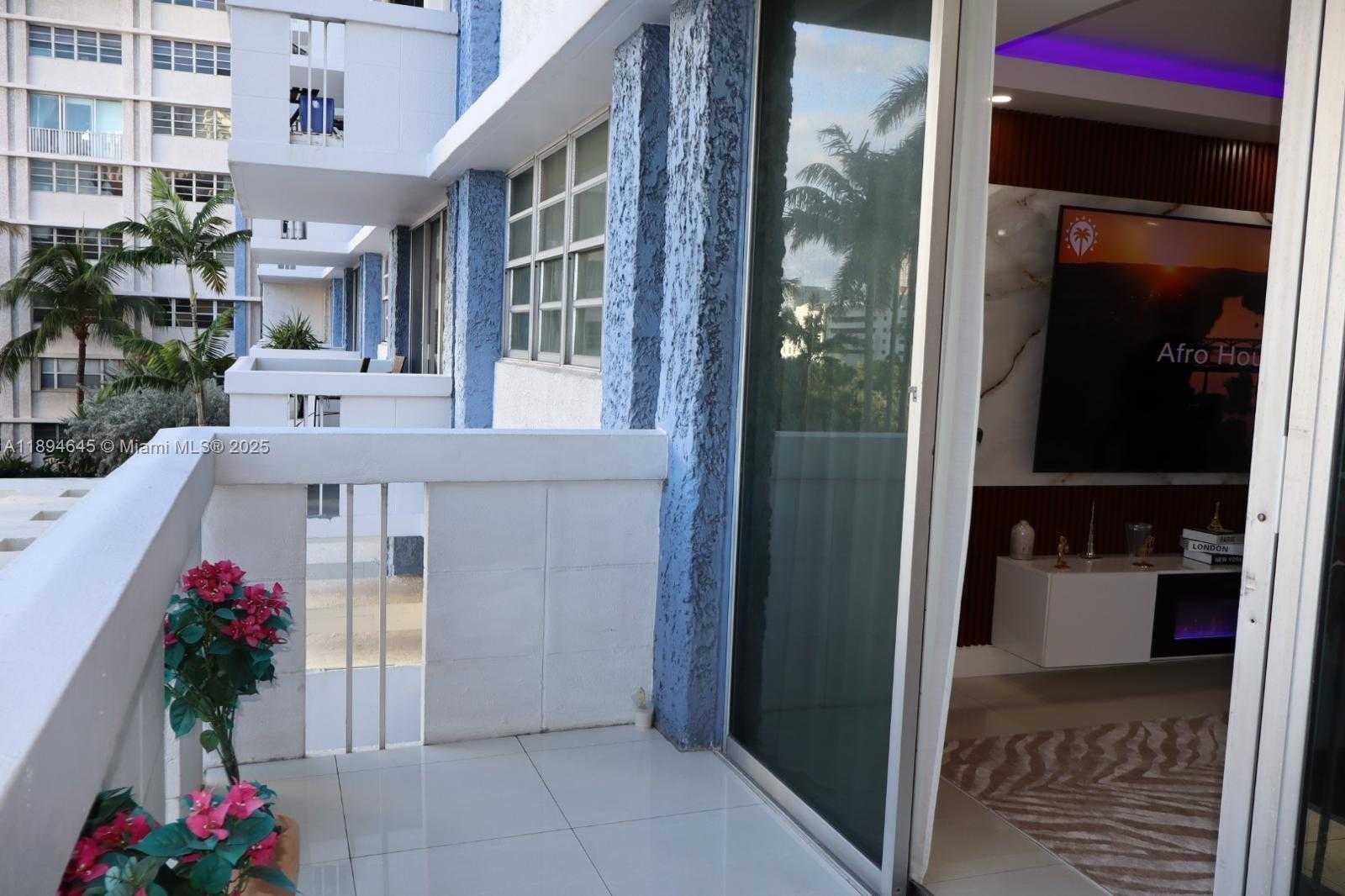 Small Image of 800 WEST AVE #426, Miami Beach Number 7