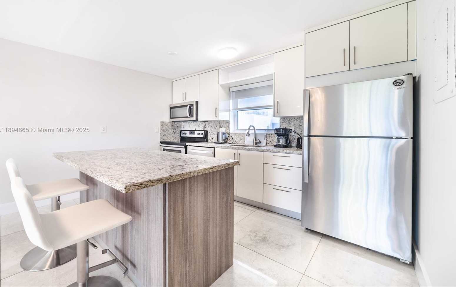 Small Image of 201 178TH DR #537, Sunny Isles Beach Number 15