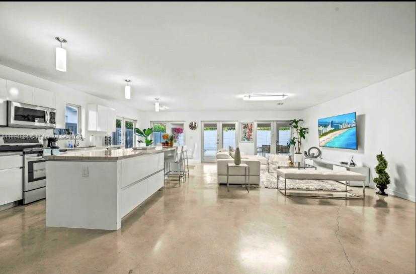 Small Image of 3427 FROW AVE, Miami Number 13