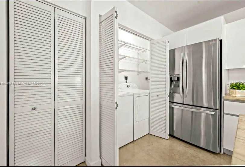 Small Image of 3427 FROW AVE, Miami Number 15