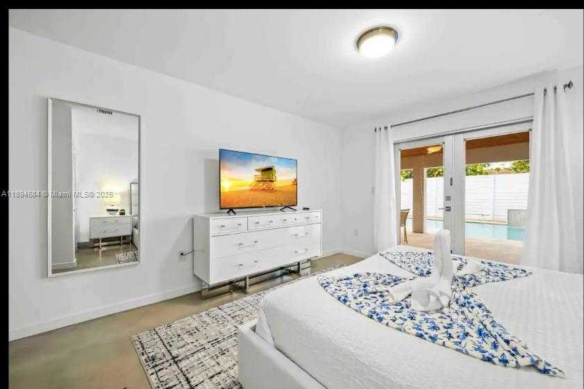 Small Image of 3427 FROW AVE, Miami Number 17