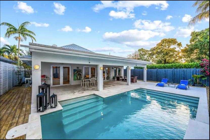 Small Image of 3427 FROW AVE, Miami Number 3