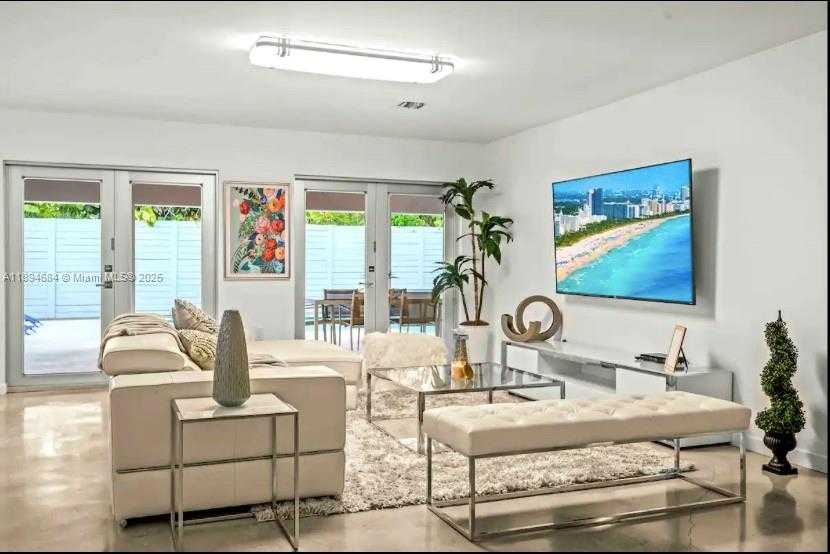 Small Image of 3427 FROW AVE, Miami Number 8