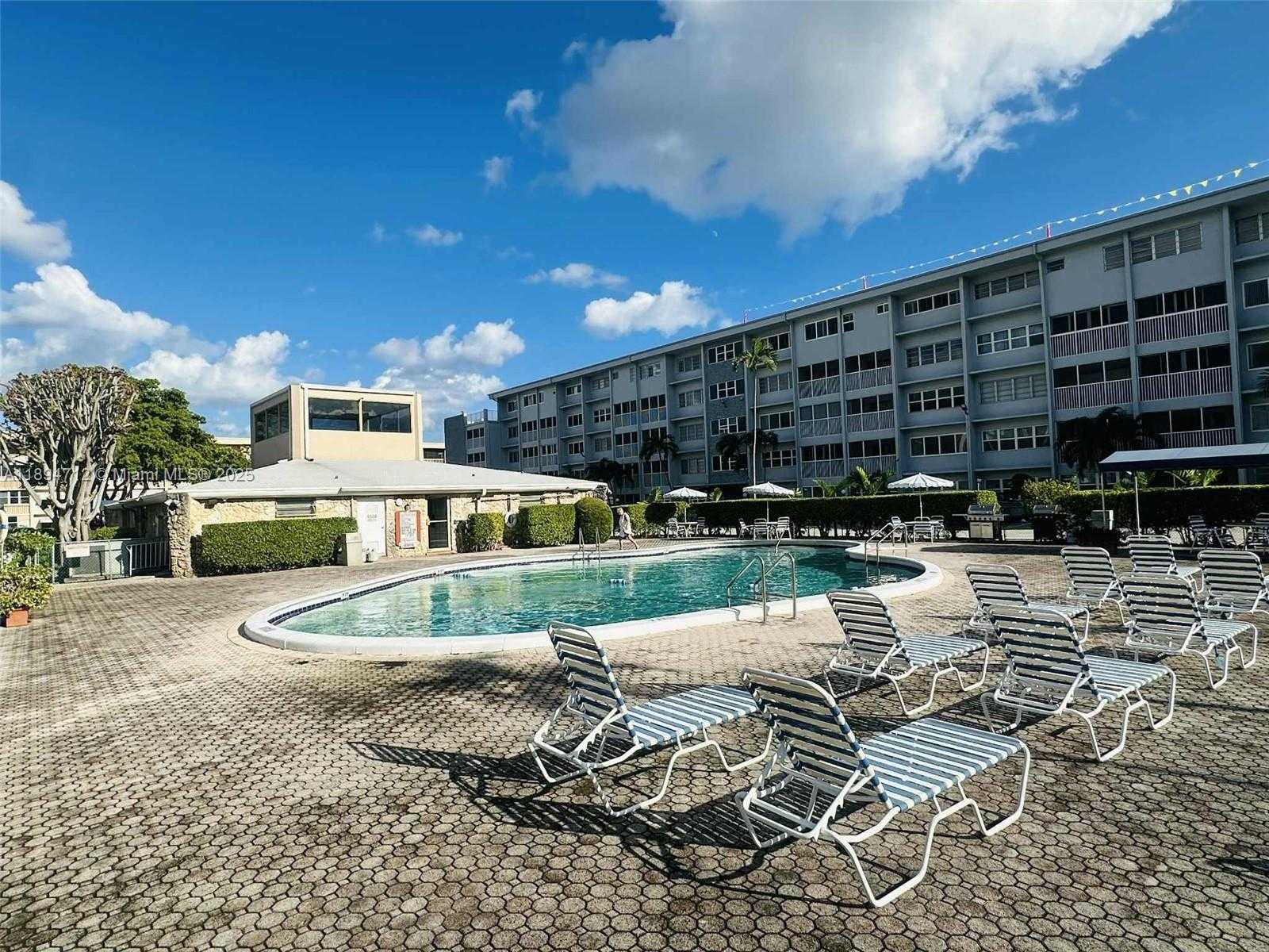 Small Image of 330 SOUTH EAST 2ND ST #102H, Hallandale Beach Number 27