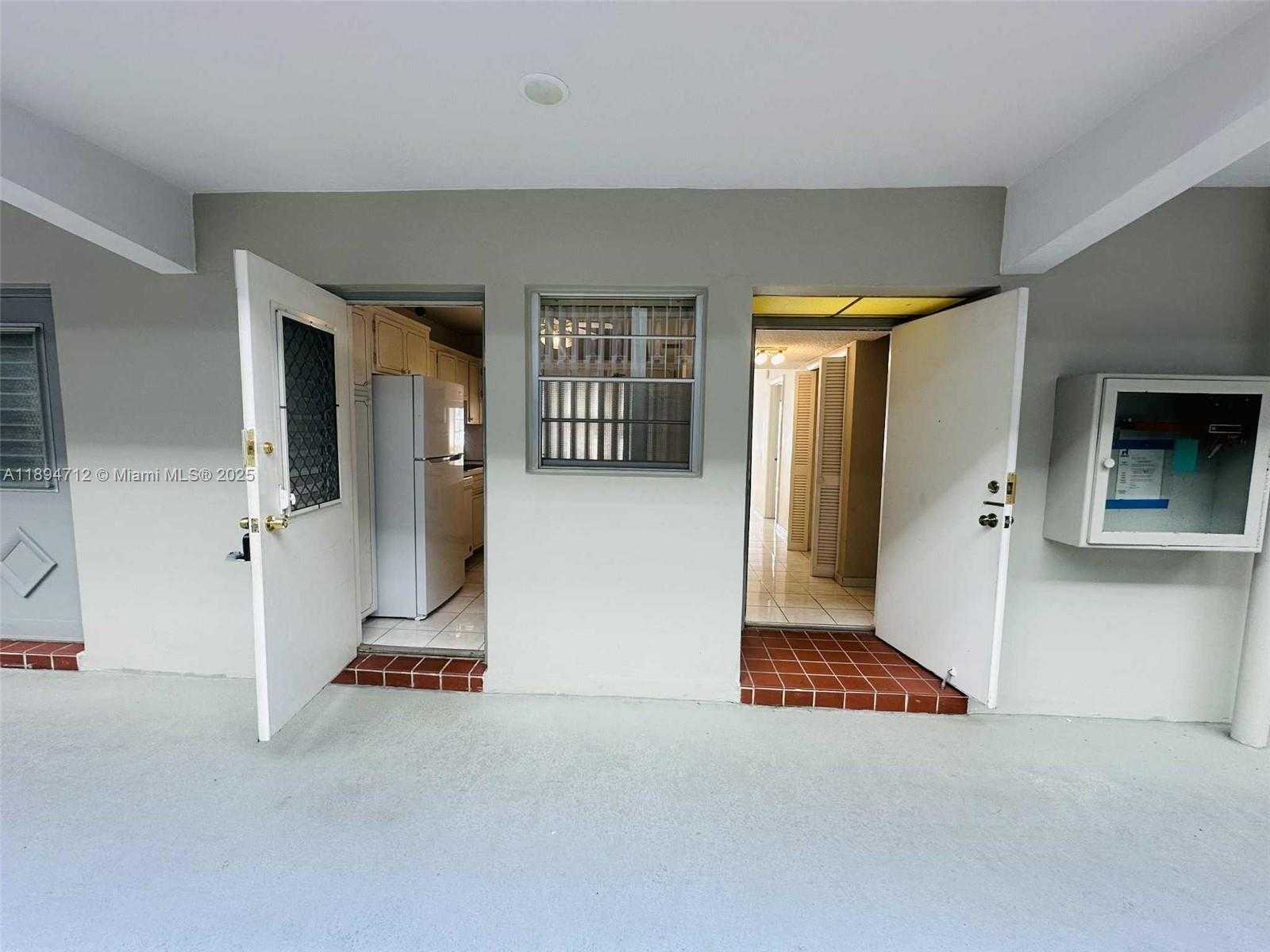 Small Image of 330 SOUTH EAST 2ND ST #102H, Hallandale Beach Number 3