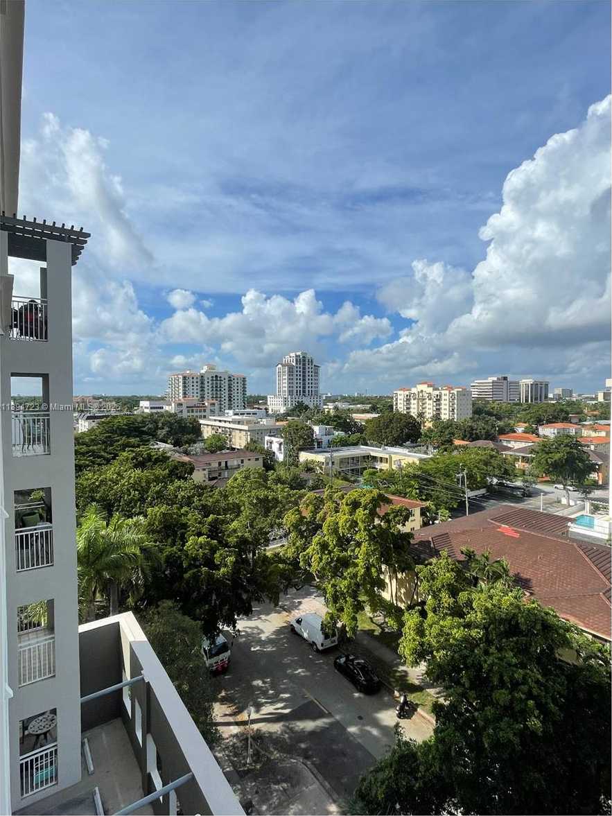 Small Image of 50 MENORES AVE #717, Coral Gables Number 23