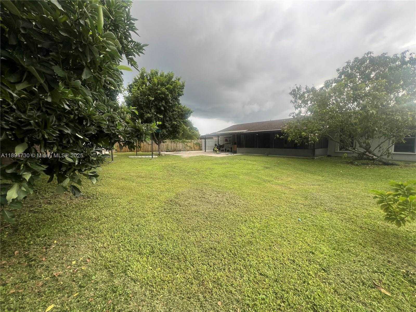 Small Image of 26121 SOUTH WEST 130TH AVE, Homestead Number 21