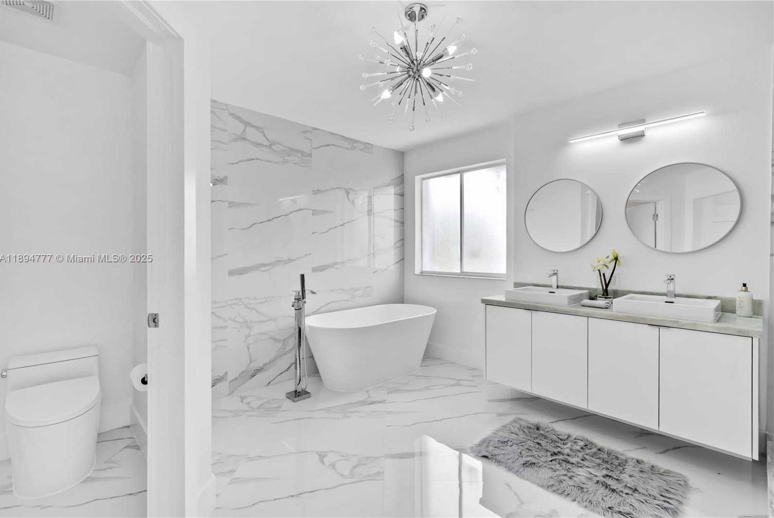 Small Image of 6644 NORTH WEST 107TH PL, Doral Number 19