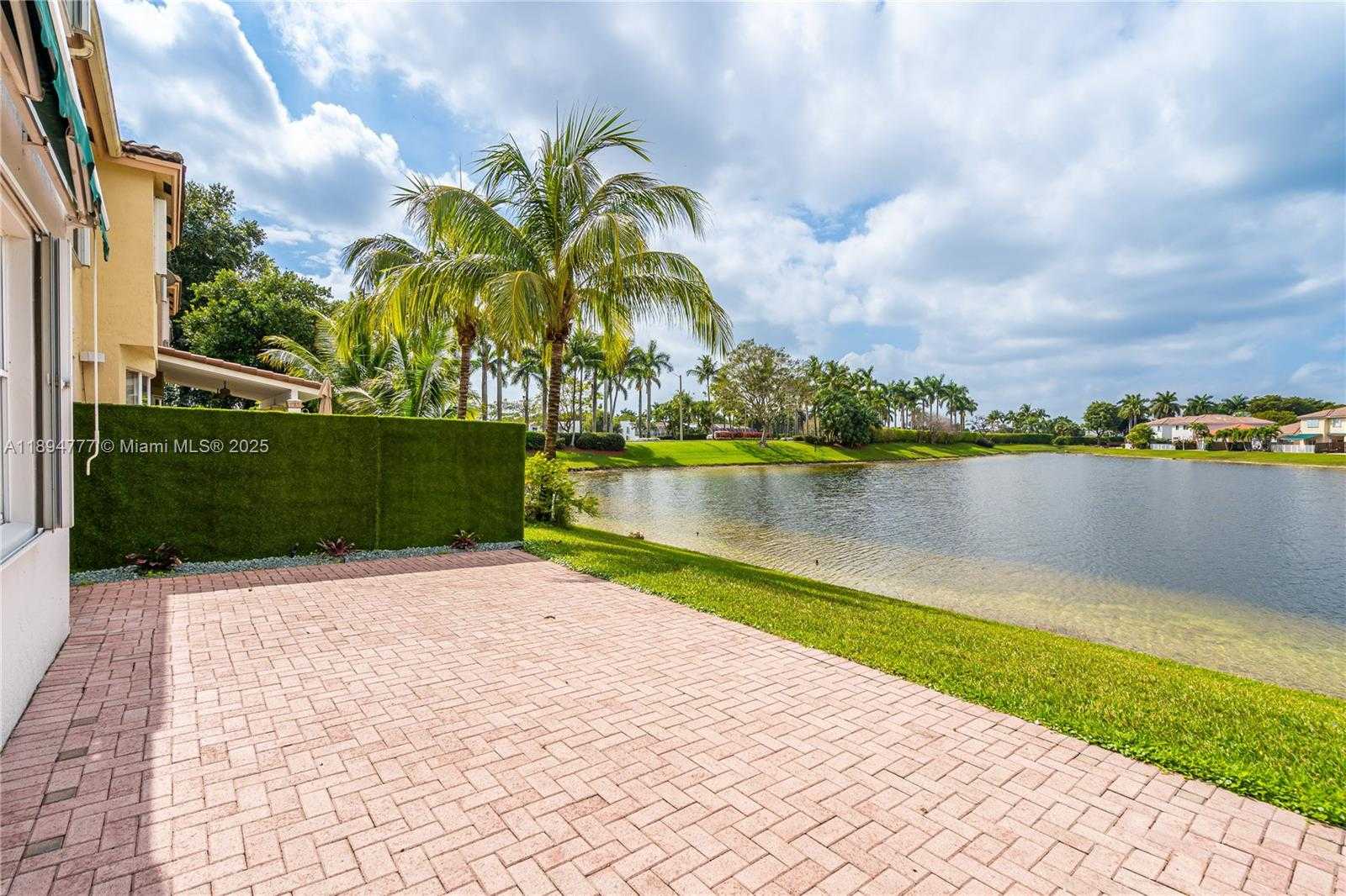 Small Image of 6644 NORTH WEST 107TH PL, Doral Number 23
