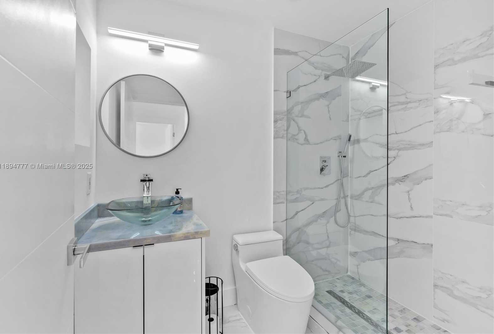 Small Image of 6644 NORTH WEST 107TH PL, Doral Number 24