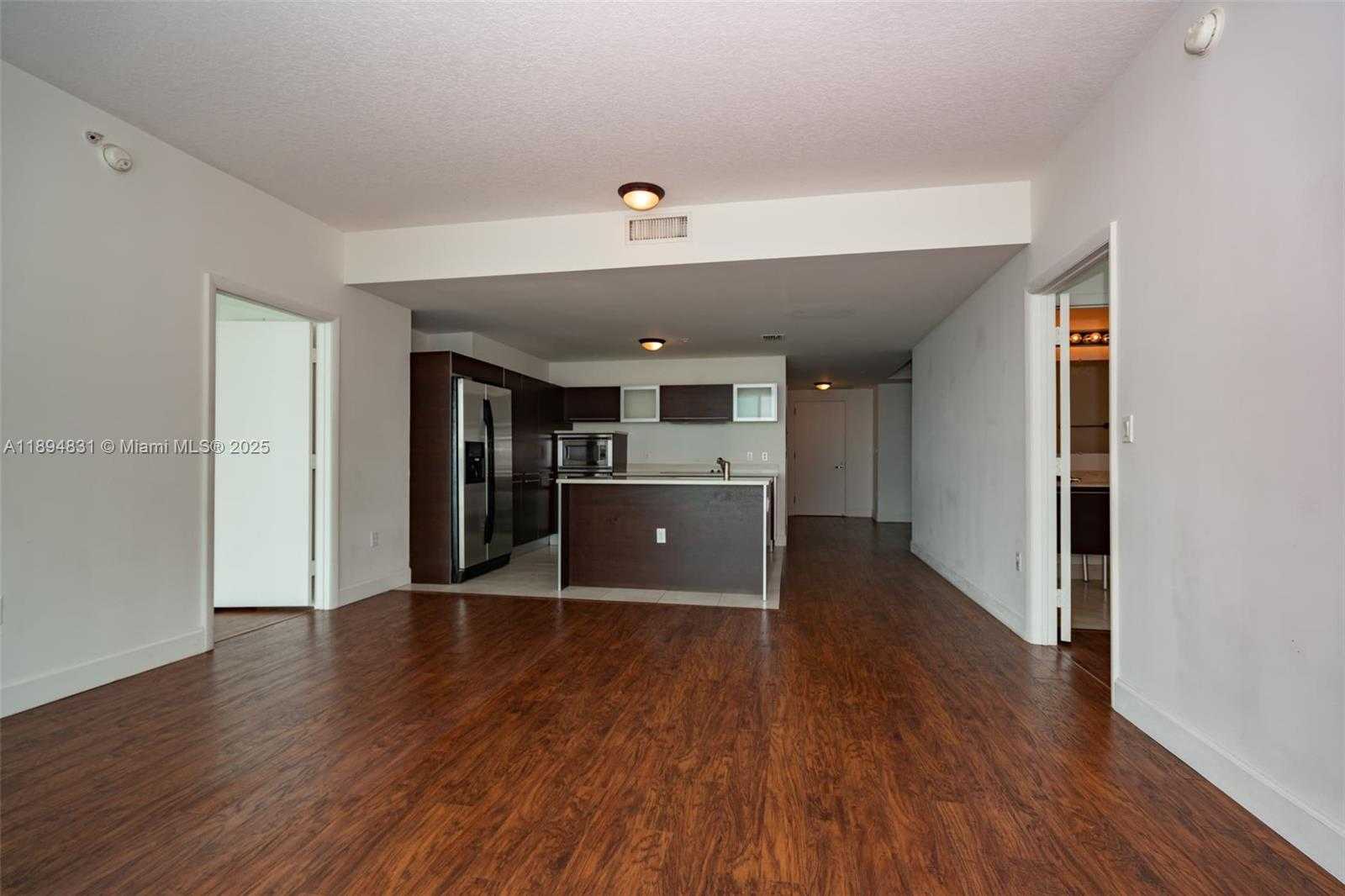 Small Image of 1900 NORTH BAYSHORE DR #3501, Miami Number 10