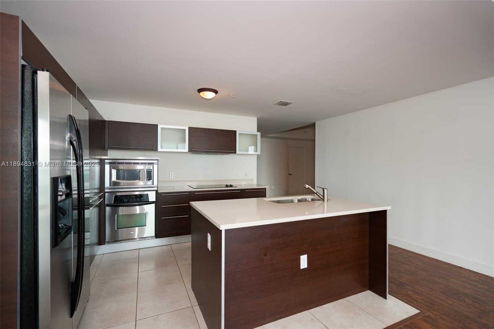 Small Image of 1900 NORTH BAYSHORE DR #3501, Miami Number 5