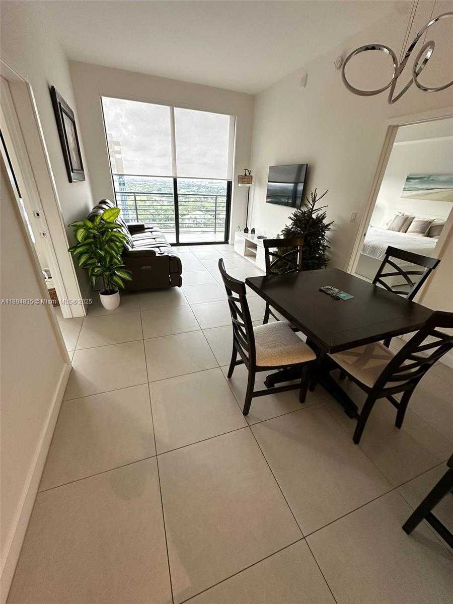 Small Image of 5350 NORTH WEST 84TH AVE #1818, Doral Number 3