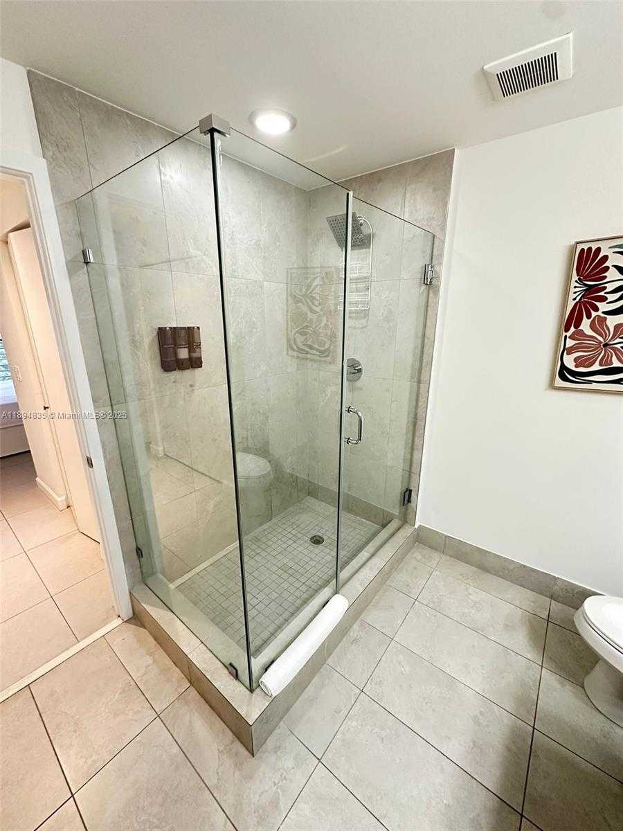 Small Image of 5350 NORTH WEST 84TH AVE #1818, Doral Number 9